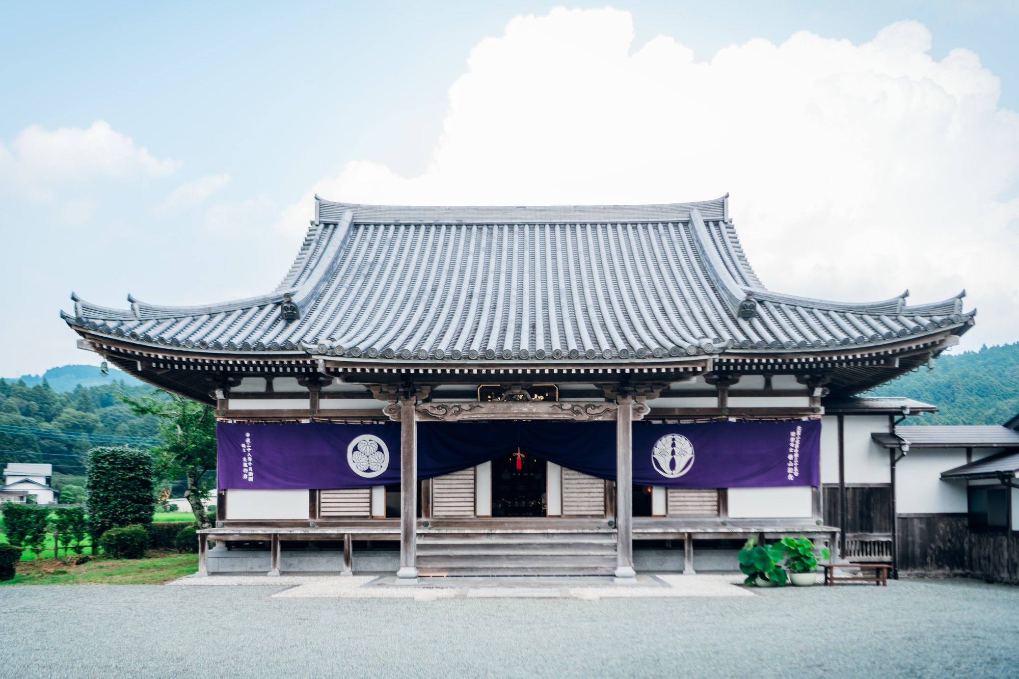 龍善寺 本堂 山門